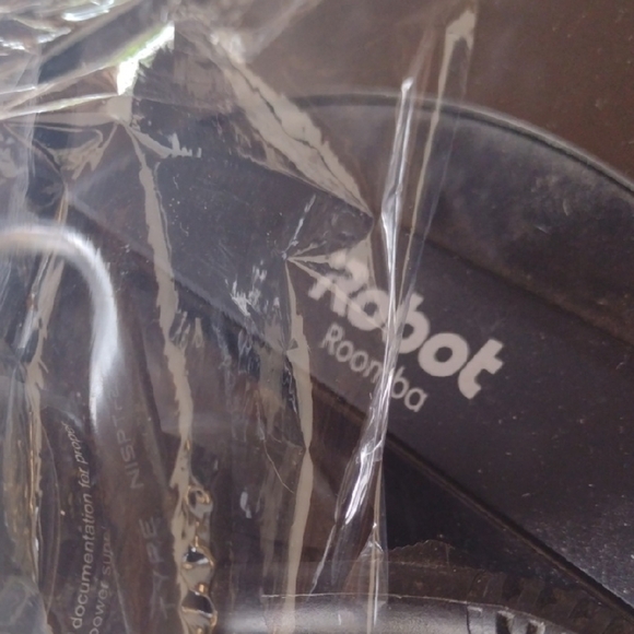 iRobot Roomba Aero Force Vacuum Cleaner - Picture 1 of 3